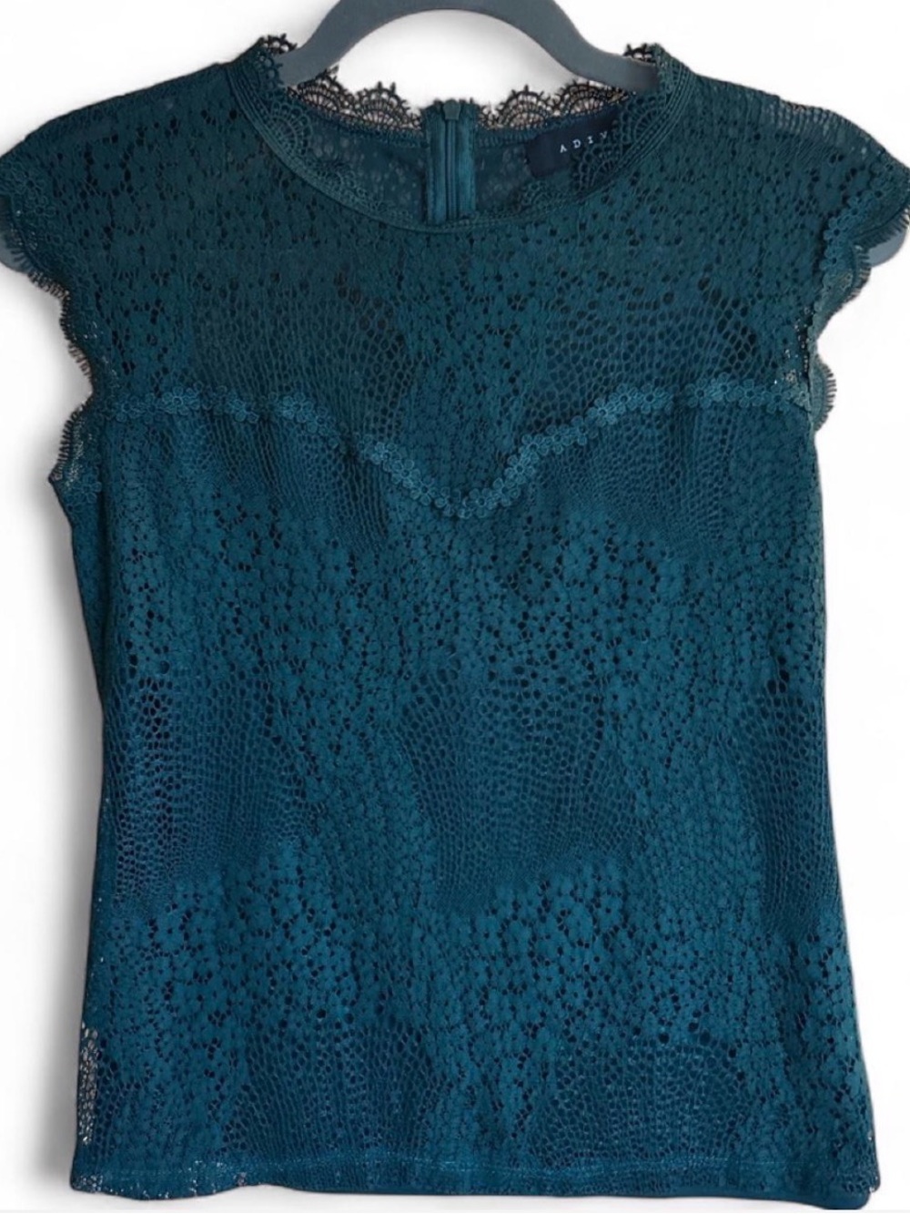 Adiva Emerald Green Lace Cap Sleeve Blouse